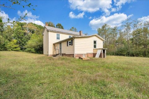 Tiny photo for 104 Claytor Drive, Brookneal, VA 24528 (MLS # 362520)