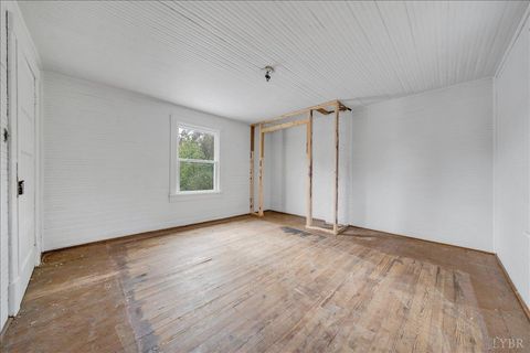 Tiny photo for 104 Claytor Drive, Brookneal, VA 24528 (MLS # 362520)