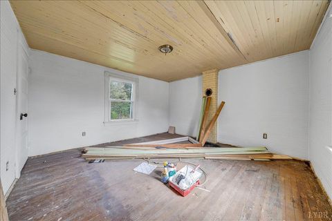 Tiny photo for 104 Claytor Drive, Brookneal, VA 24528 (MLS # 362520)