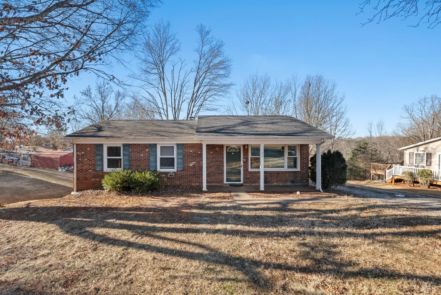 1723 Eudora Lane Ln, Altavista, Virginia image 2