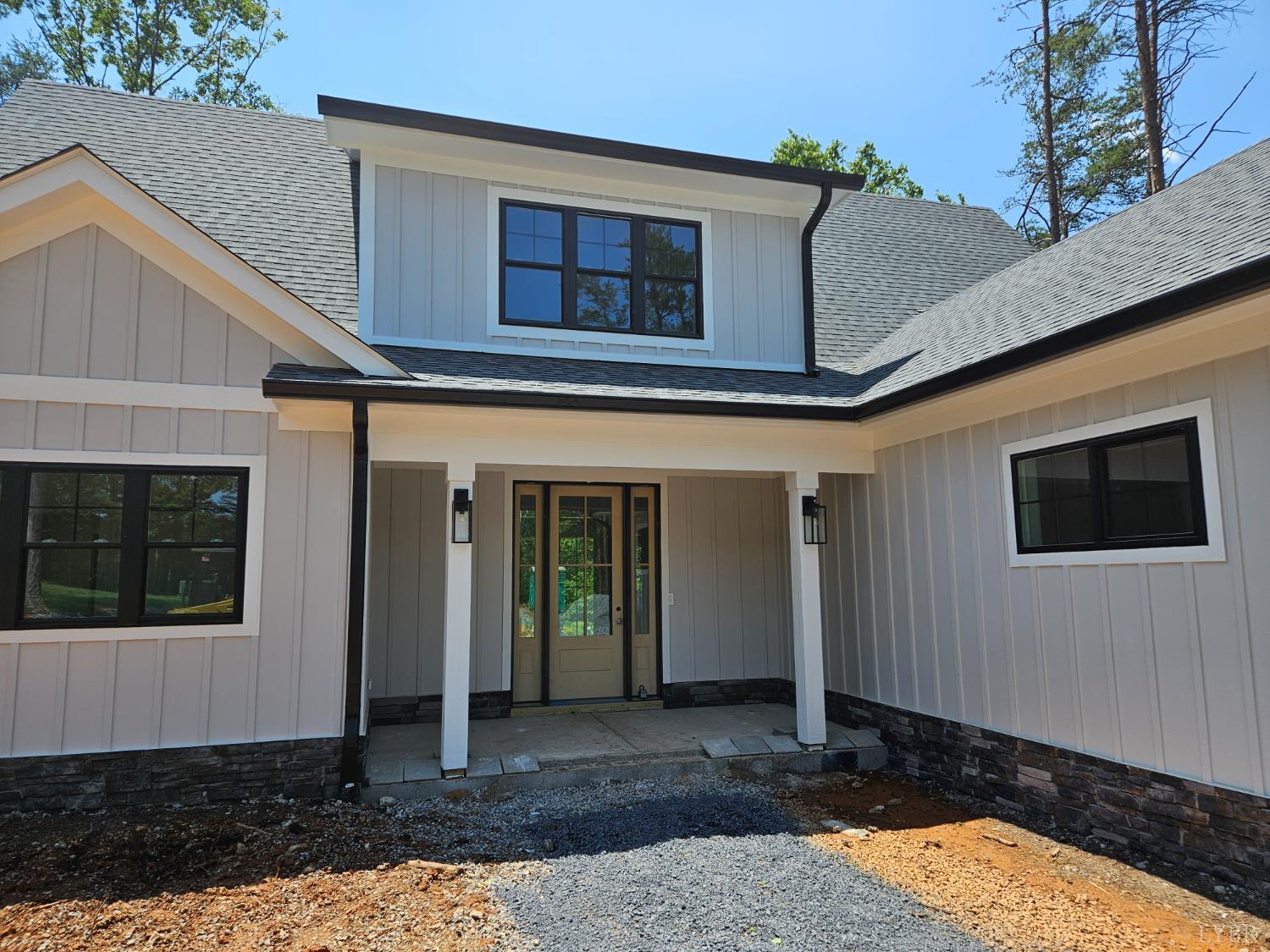 120 Pointe O Woods Drive, Huddleston, Virginia image 3