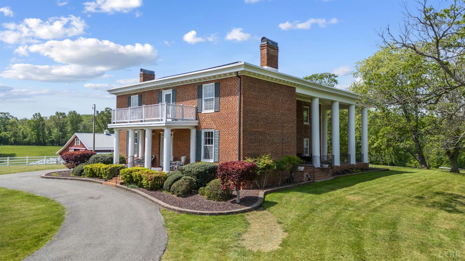 1024 Sunset Drive, Amherst, Virginia image 3