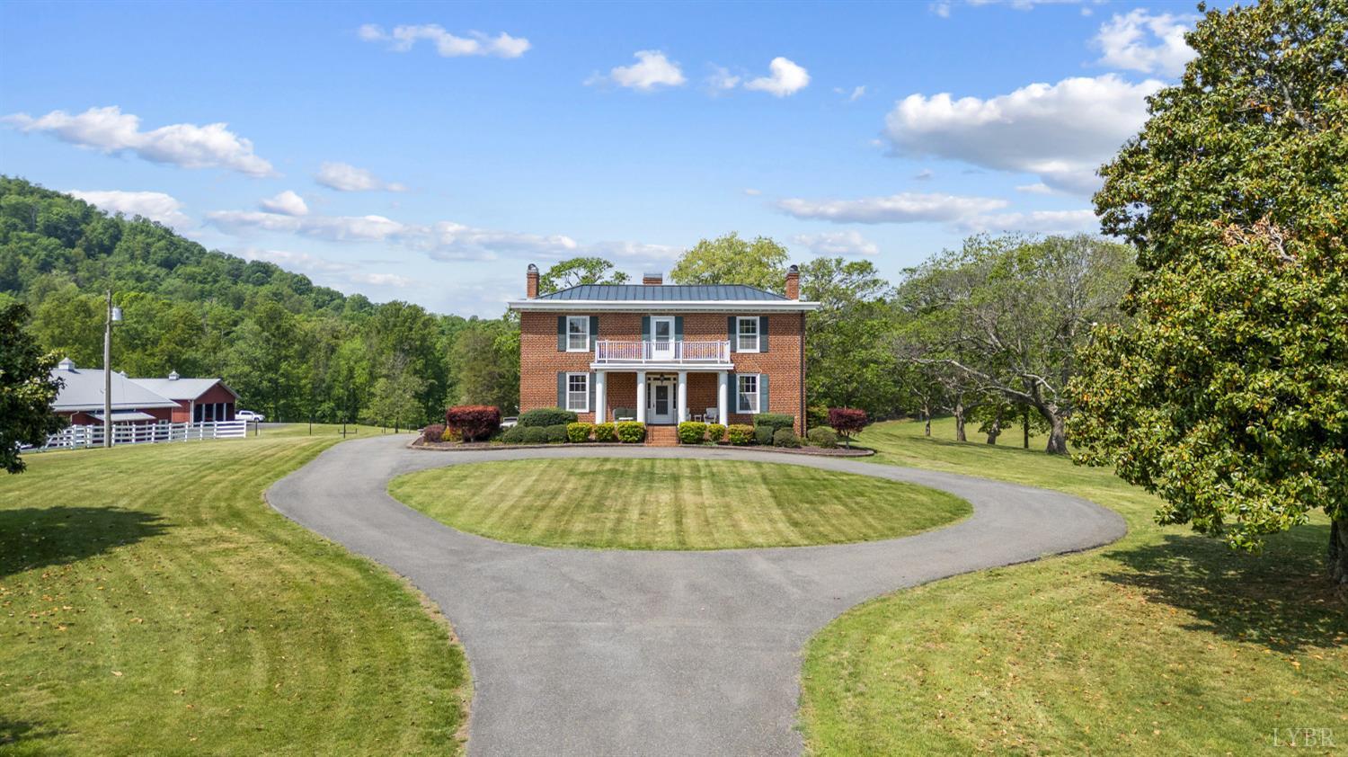 1024 Sunset Drive, Amherst, Virginia image 2