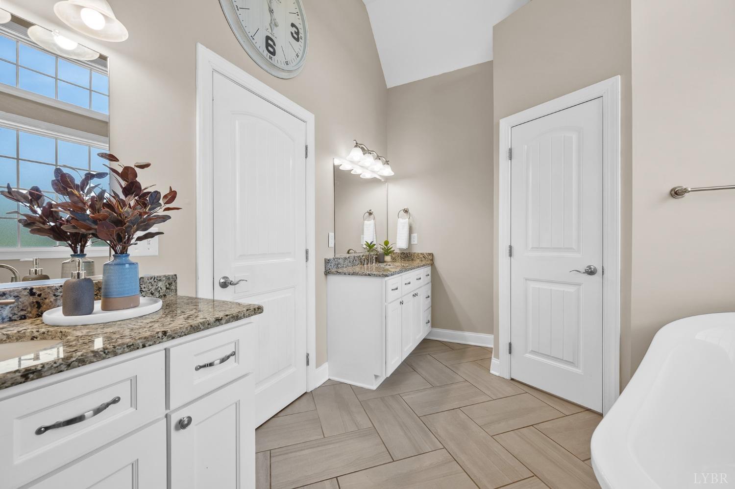 2220 Colby Drive, Forest, Virginia image 32