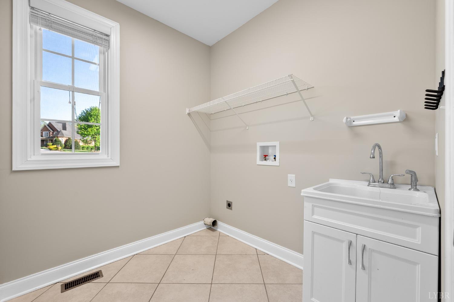 2220 Colby Drive, Forest, Virginia image 36