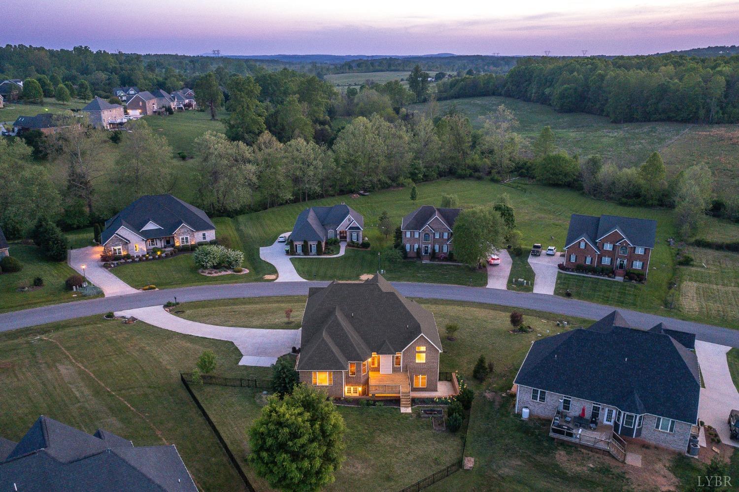 2220 Colby Drive, Forest, Virginia image 3