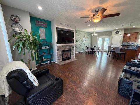 Tiny photo for 271 Pleasant Ridge Drive, Madison Heights, VA 24572 (MLS # 365635)