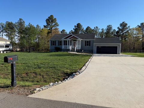 Tiny photo for 271 Pleasant Ridge Drive, Madison Heights, VA 24572 (MLS # 365635)