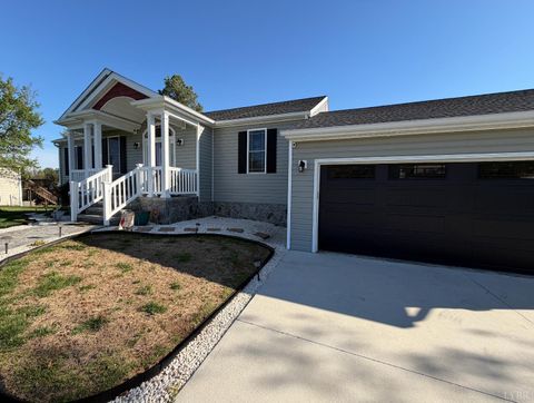 Tiny photo for 271 Pleasant Ridge Drive, Madison Heights, VA 24572 (MLS # 365635)