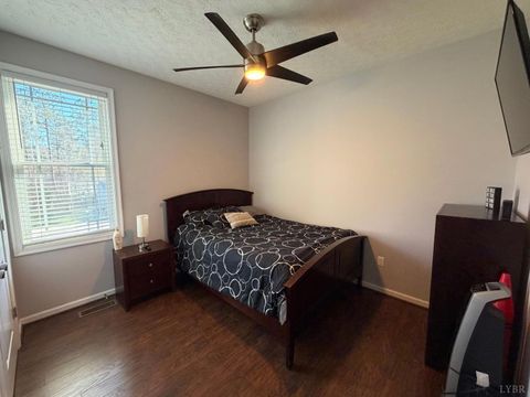 Tiny photo for 271 Pleasant Ridge Drive, Madison Heights, VA 24572 (MLS # 365635)