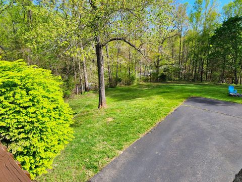 Tiny photo for 100 Jameson Court, Lynchburg, VA 24503 (MLS # 365760)