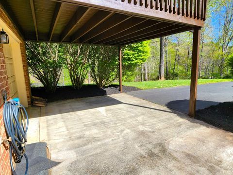Tiny photo for 100 Jameson Court, Lynchburg, VA 24503 (MLS # 365760)