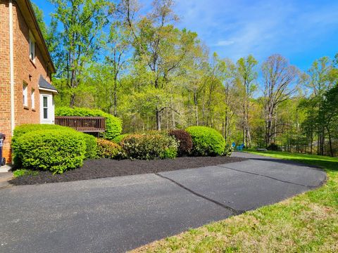 Tiny photo for 100 Jameson Court, Lynchburg, VA 24503 (MLS # 365760)