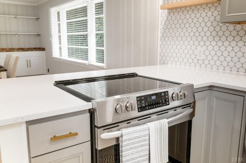 Tiny photo for 1330 Krise Circle, Lynchburg, VA 24503 (MLS # 362762)