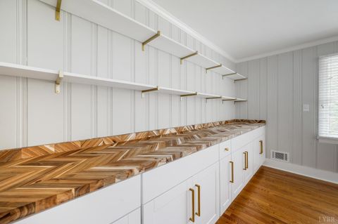 Tiny photo for 1330 Krise Circle, Lynchburg, VA 24503 (MLS # 362762)