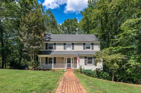 Photo of 1205 Bell Tavern Road, Lynchburg, VA 24503 (MLS # 362185)