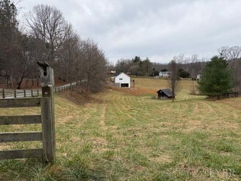 Tiny photo for 107 RIDGE Drive, Goodview, VA 24095 (MLS # 363413)