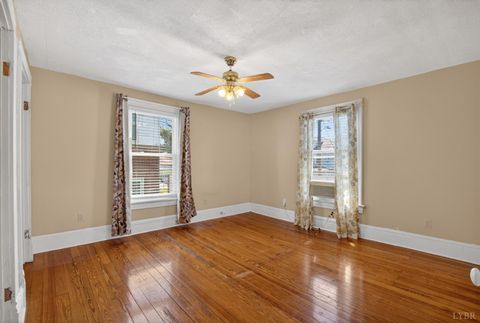Tiny photo for 1206 Dearing Street, Lynchburg, VA 24503 (MLS # 365575)