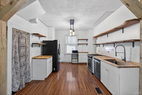 Tiny photo for 1206 Dearing Street, Lynchburg, VA 24503 (MLS # 365575)