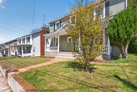 Tiny photo for 1206 Dearing Street, Lynchburg, VA 24503 (MLS # 365575)