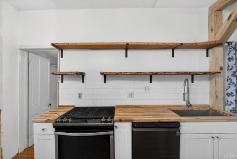 Tiny photo for 1206 Dearing Street, Lynchburg, VA 24503 (MLS # 365575)