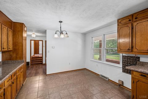 Tiny photo for 687 Hixburg Road Rd, Pamplin, VA 23958 (MLS # 362648)