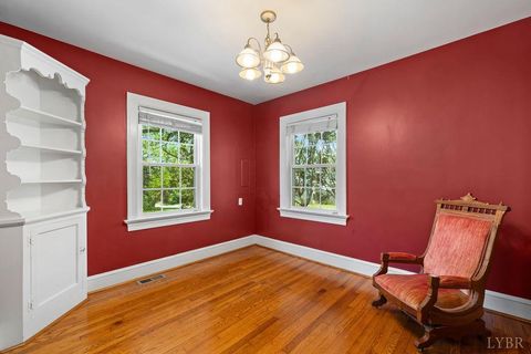 Tiny photo for 913 Johnson Road, Lynchburg, VA 24502 (MLS # 363678)