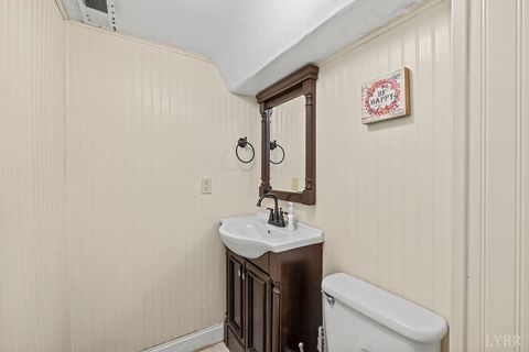 Tiny photo for 913 Johnson Road, Lynchburg, VA 24502 (MLS # 363678)