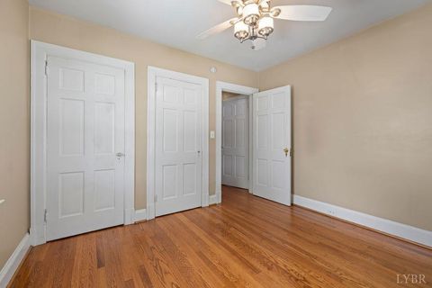 Tiny photo for 913 Johnson Road, Lynchburg, VA 24502 (MLS # 363678)