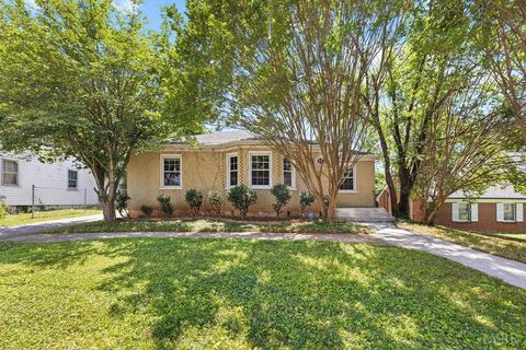 Tiny photo for 913 Johnson Road, Lynchburg, VA 24502 (MLS # 363678)