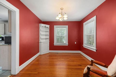 Tiny photo for 913 Johnson Road, Lynchburg, VA 24502 (MLS # 363678)
