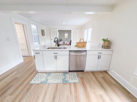 Tiny photo for 176 N Main St, Amherst, VA 24521 (MLS # 366601)