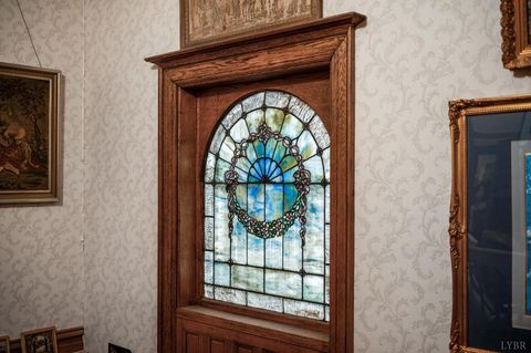 Tiny photo for 400 Madison Street, Lynchburg, VA 24504 (MLS # 364511)