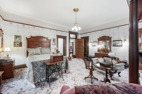 Tiny photo for 400 Madison Street, Lynchburg, VA 24504 (MLS # 364511)