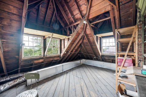 Tiny photo for 400 Madison Street, Lynchburg, VA 24504 (MLS # 364511)