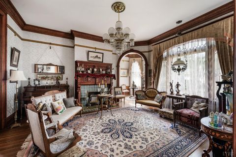 Tiny photo for 400 Madison Street, Lynchburg, VA 24504 (MLS # 364511)