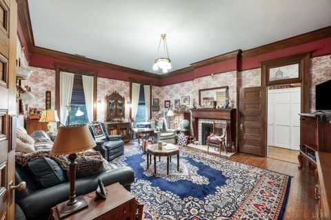 Tiny photo for 400 Madison Street, Lynchburg, VA 24504 (MLS # 364511)