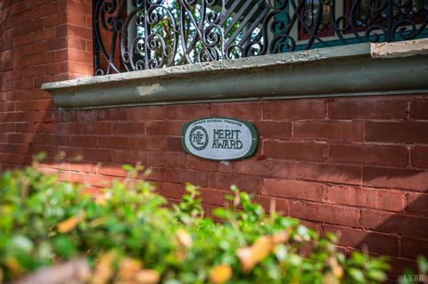 Tiny photo for 400 Madison Street, Lynchburg, VA 24504 (MLS # 364511)