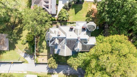 Tiny photo for 400 Madison Street, Lynchburg, VA 24504 (MLS # 364511)