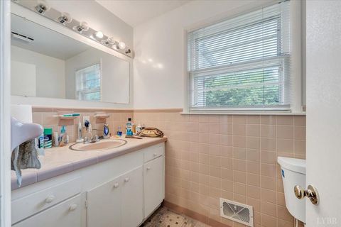 Tiny photo for 155 Laxton Road, Lynchburg, VA 24502 (MLS # 363239)