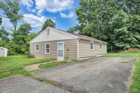 Tiny photo for 155 Laxton Road, Lynchburg, VA 24502 (MLS # 363239)