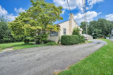 Tiny photo for 155 Laxton Road, Lynchburg, VA 24502 (MLS # 363239)