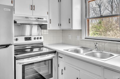 Tiny photo for 168 Moorman Drive, Madison Heights, VA 24572 (MLS # 365188)