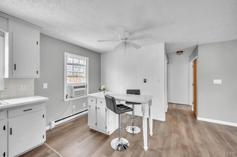 Tiny photo for 168 Moorman Drive, Madison Heights, VA 24572 (MLS # 365188)