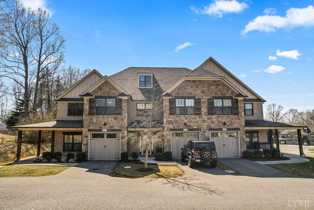 1055 Tori Court, Forest, Virginia image 3