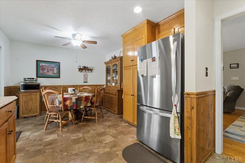Tiny photo for 2121 Sunburst Road, Evington, VA 24550 (MLS # 362466)