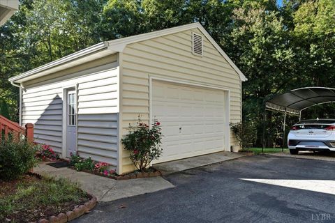 Tiny photo for 2121 Sunburst Road, Evington, VA 24550 (MLS # 362466)