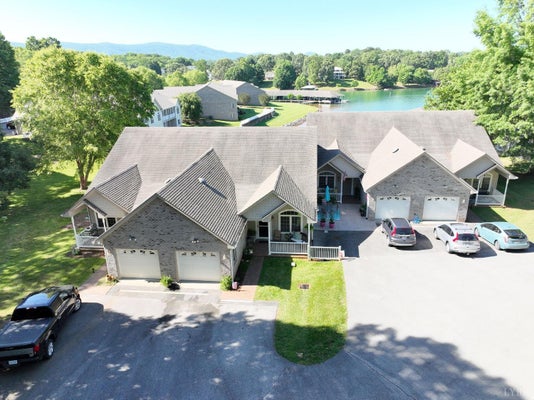 206 BLARNEY STONE CT, HUDDLESTON, VA 24104 - Image 65d9c5c2b58b0695a2b1c2a10150c607/1921413269