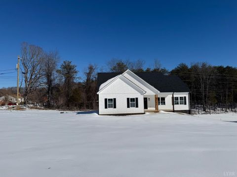 Tiny photo for 112 Graham Creek Road, Madison Heights, VA 24572 (MLS # 364361)