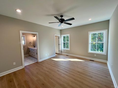 Tiny photo for 112 Graham Creek Road, Madison Heights, VA 24572 (MLS # 364361)